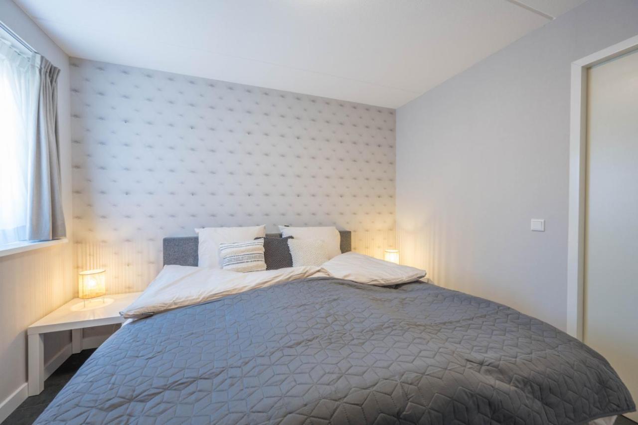 Meerzicht 24 - Luxury Family Accommodation With Beautiful Lake Side View Uitgeest Exteriér fotografie